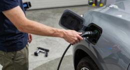 BMW iX5 Blows Away The Competition With 460-kW Charging, 435-Mile Range